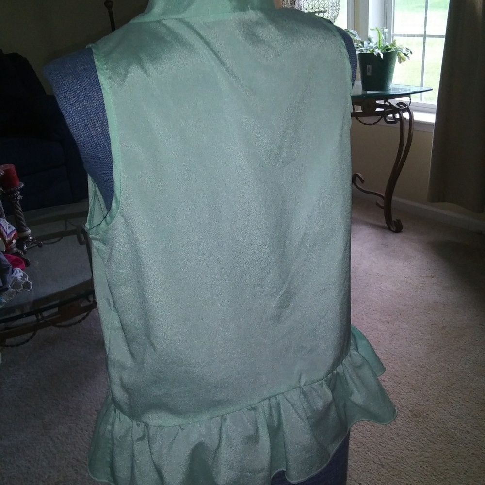 Top - Picture 2 of 2
